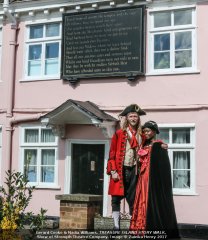 Gerard Cooke & Nadia Williams - TREASURE ISLAND STORY WALK © Zuleika Henry 2017